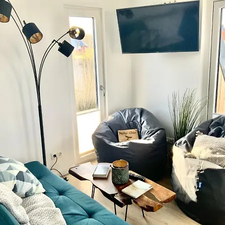 Botel Moby Chic - Stern Hausboot *